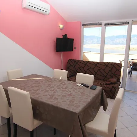 Apartman Ljubic Pag Town