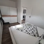 Ljubic Lägenhet Bosana